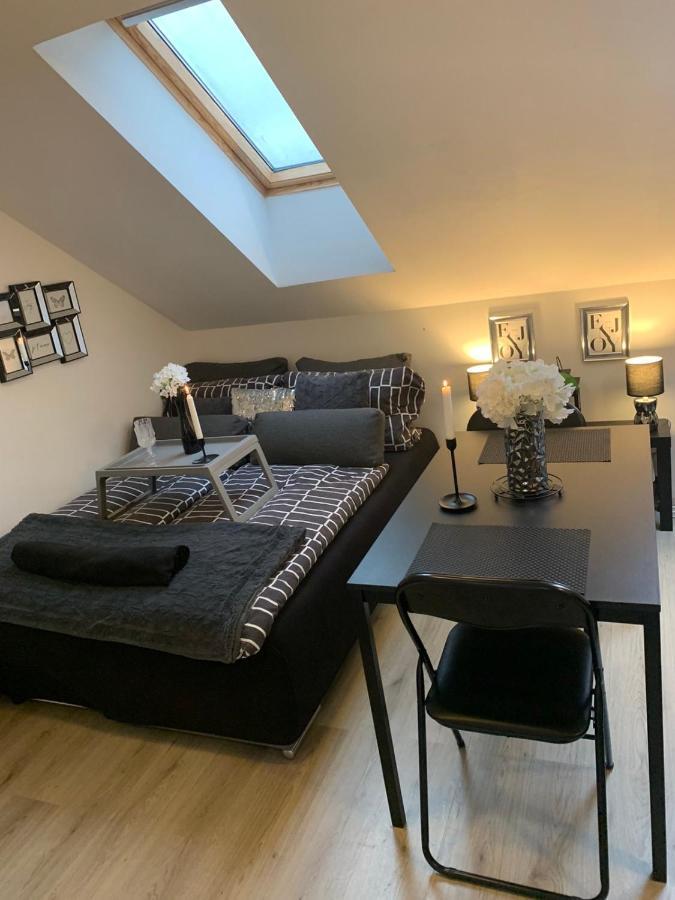 Apartment Mansarda Maribor Eksteriør bilde