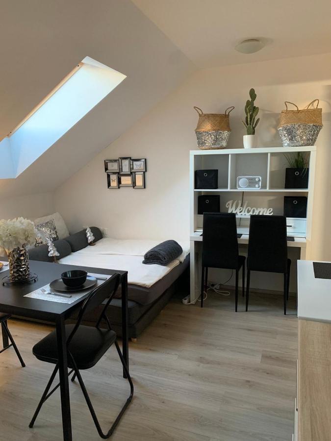 Apartment Mansarda Maribor Eksteriør bilde
