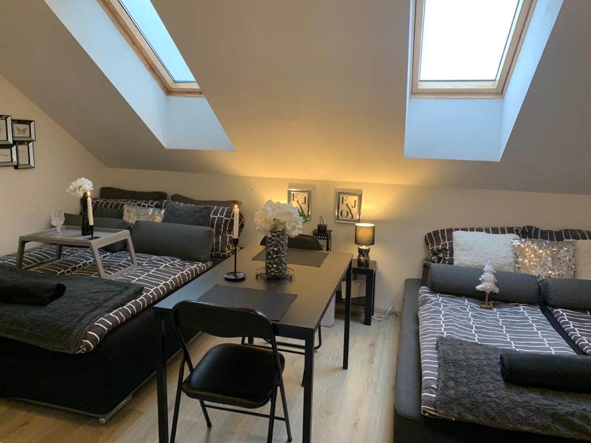 Apartment Mansarda Maribor Eksteriør bilde